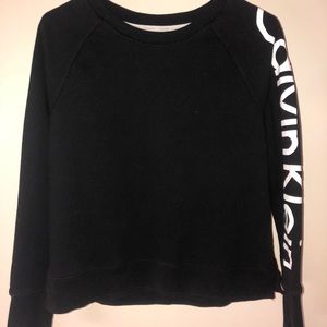 Calvin Klein Performance Crewneck- youth XL (equal to adult xs)